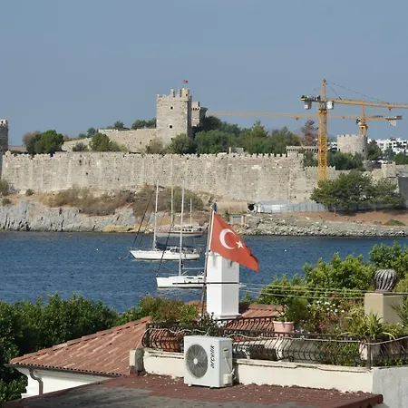 R House Otel 3*