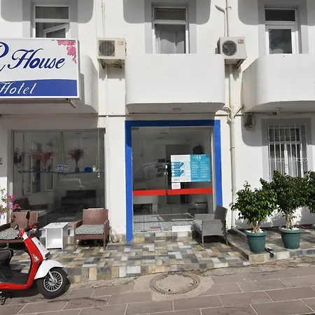Otel R House