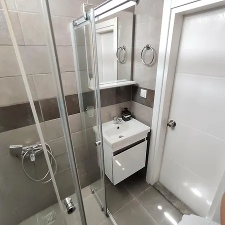 R House Otel 3*