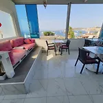 Ξενοδοχείο R House