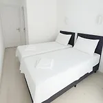 Ξενοδοχείο R House