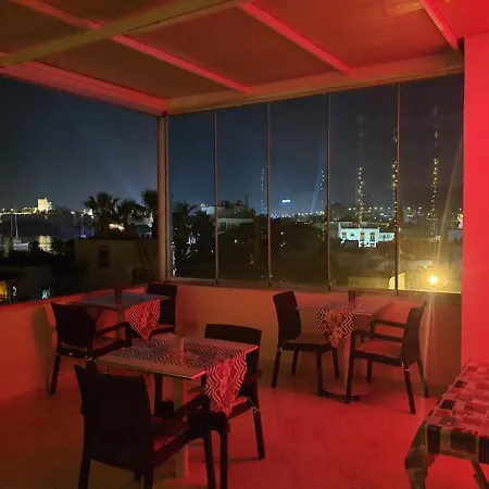 R House 酒店 博德鲁姆