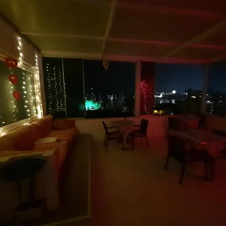 R House 酒店 博德鲁姆