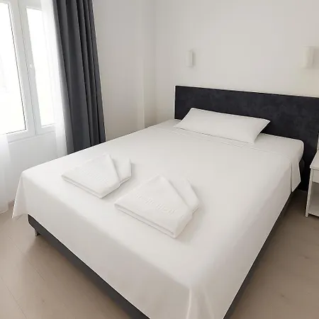 R House 酒店 博德鲁姆