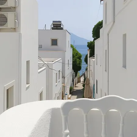 R House Ξενοδοχείο