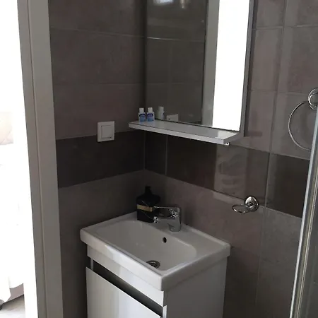 R House 3* 博德鲁姆