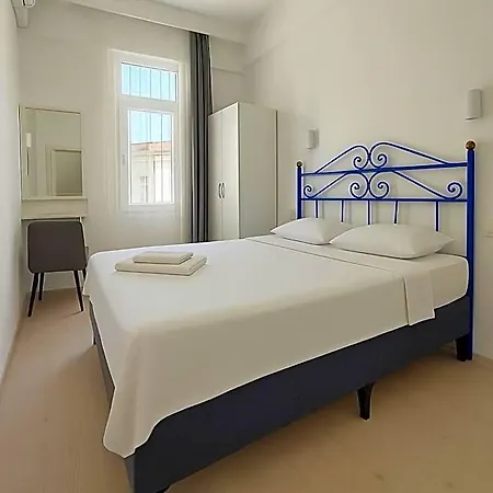 R House Hotel 3*