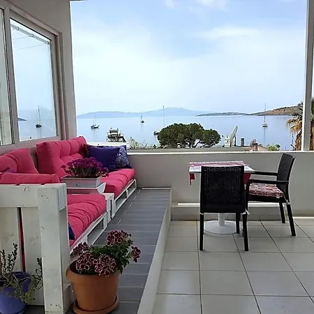 R House Hotel