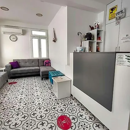 Hotel R House