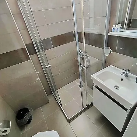 Hotel R House