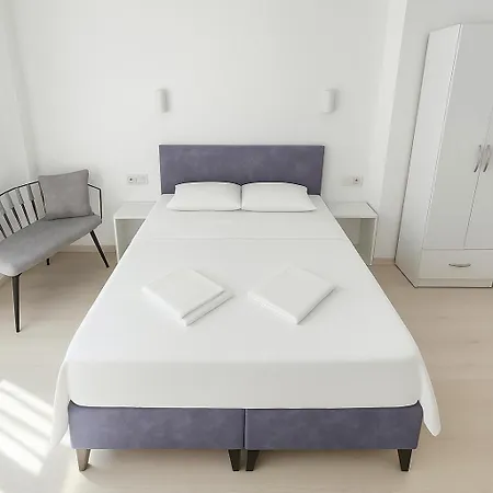 Hotel R House 3*