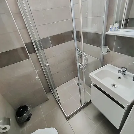 Hotel R House