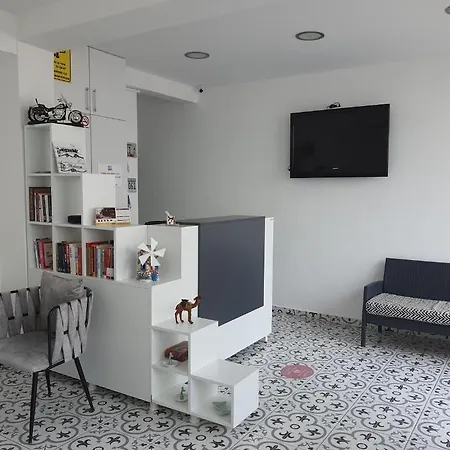 R House Hotel