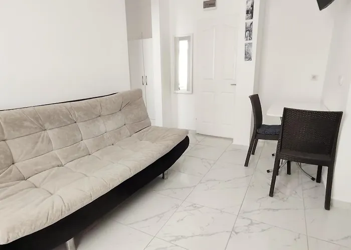 Hotel R House 3*
